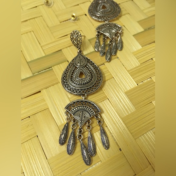 Rose Gold Oxidized Danglers - Picture 3 of 6